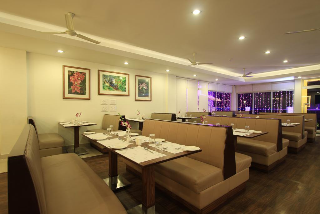Orchid Square Hotel Coonoor Ngoại thất bức ảnh
