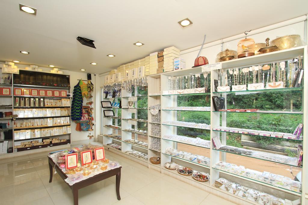 Orchid Square Hotel Coonoor Ngoại thất bức ảnh
